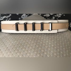 BNWOT BCBG MAXAZRIA BELT